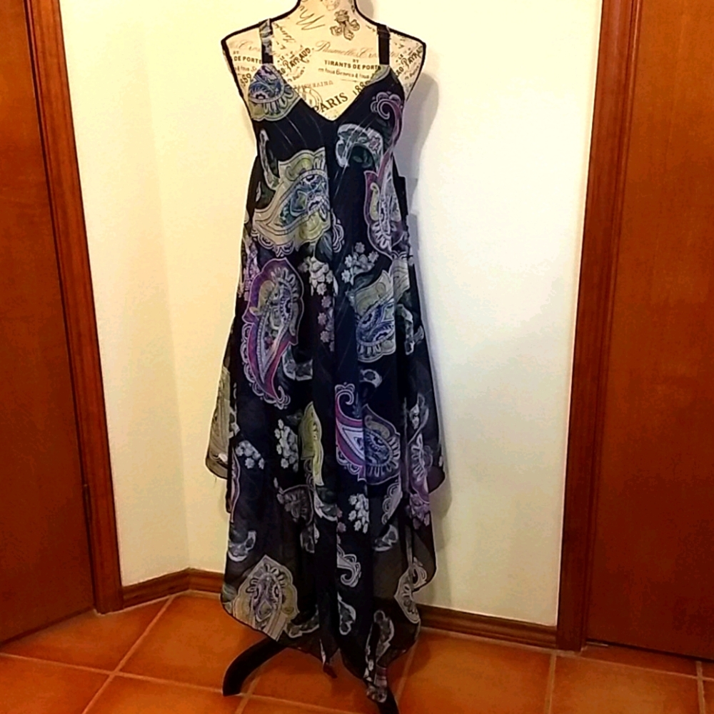 🆕 ITEM Handkerchief Dress